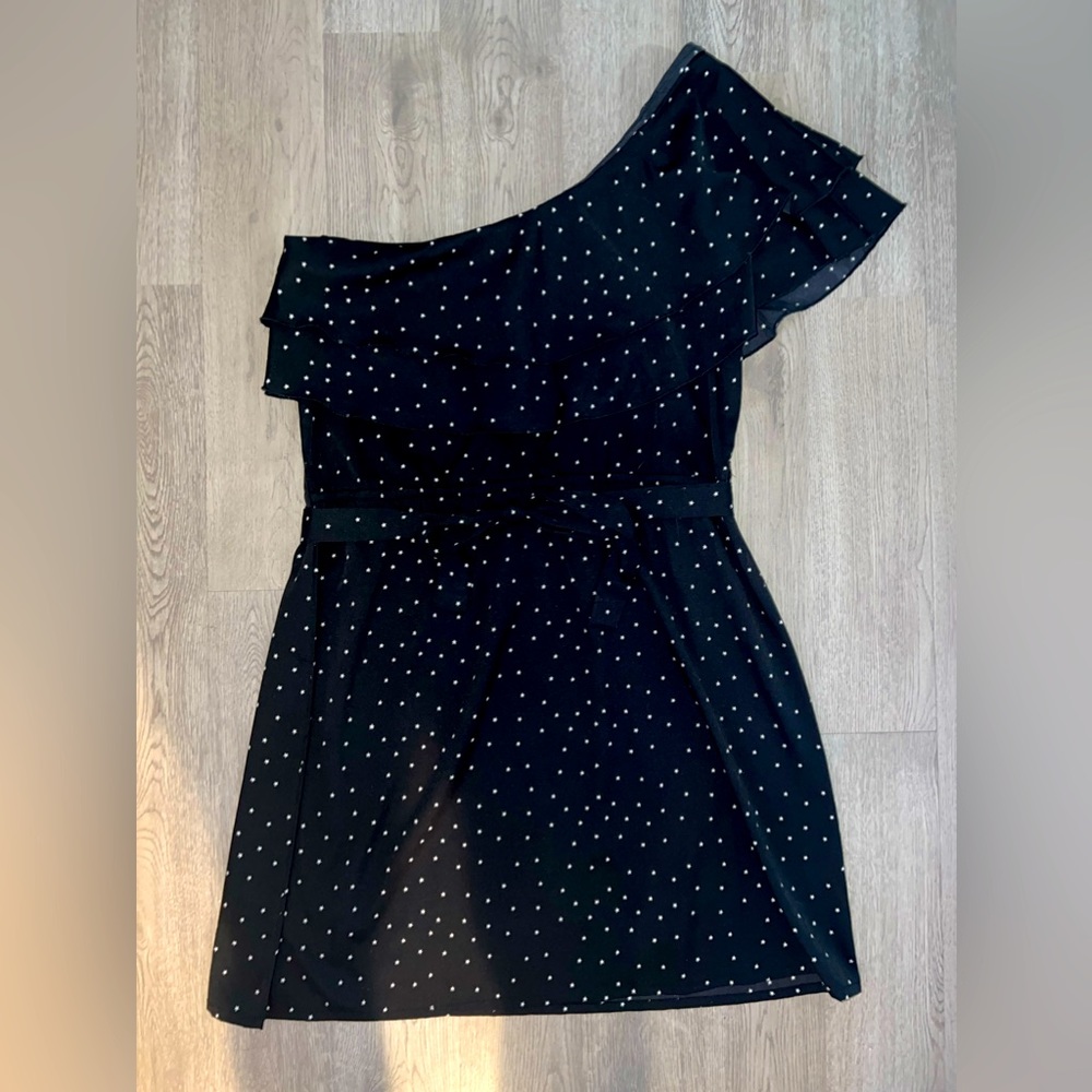 One shoulder satin star dress